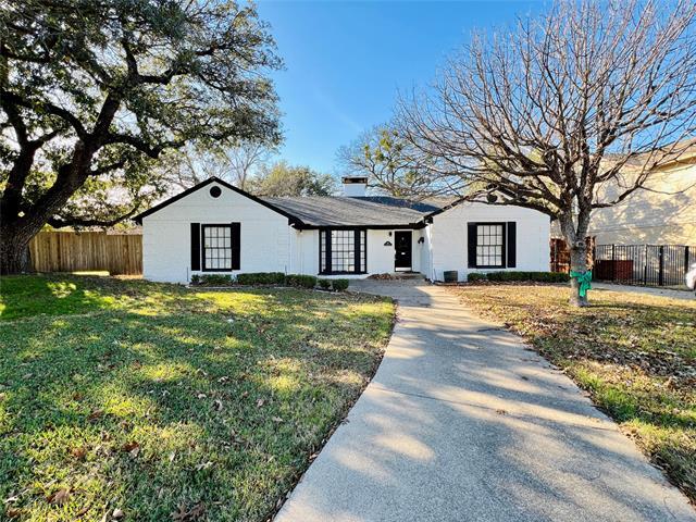 101 Lindenwood Dr Fort Worth, TX 76107