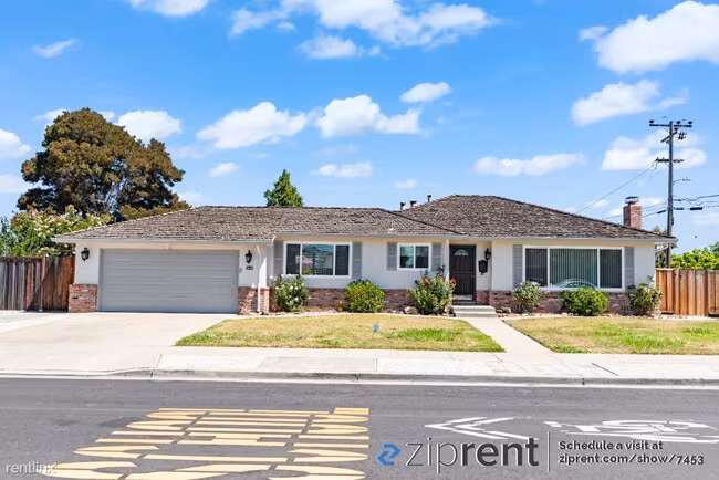 38176 Farwell Drive