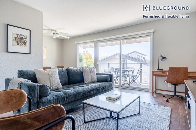 707 Bounty Dr Foster City, CA 94404