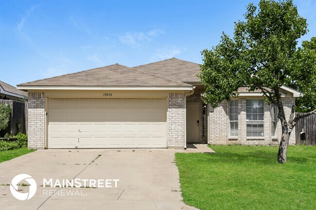 10836 Deauville Cir N Fort Worth, TX 76108