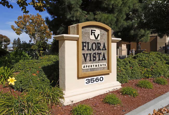 Flora Vista Apartments