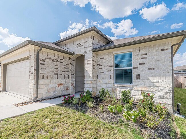 833 Bahia Pl Seguin, TX 78155