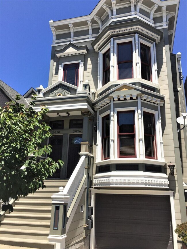 2828 Bush Street
