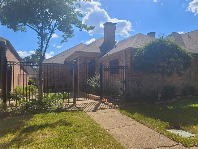 5719 Encore Dr Dallas, TX 75240