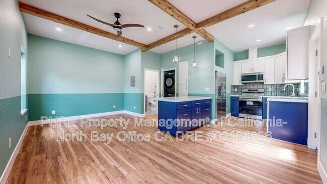 2310 Wicket Ave Santa Rosa, CA 95403