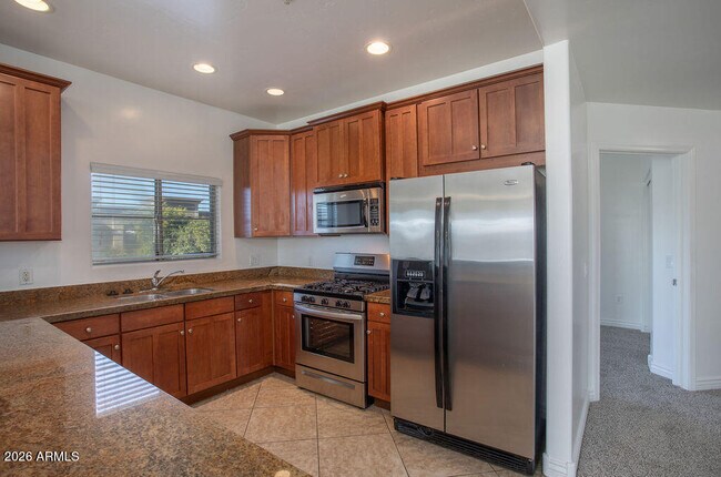 5450 E Deer Valley Dr Phoenix, AZ 85054