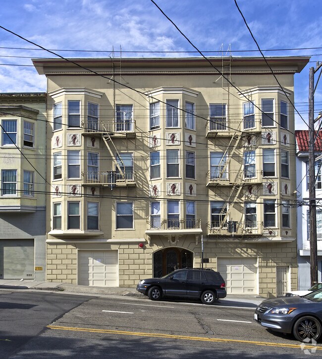 140 DUBOCE Apartments
