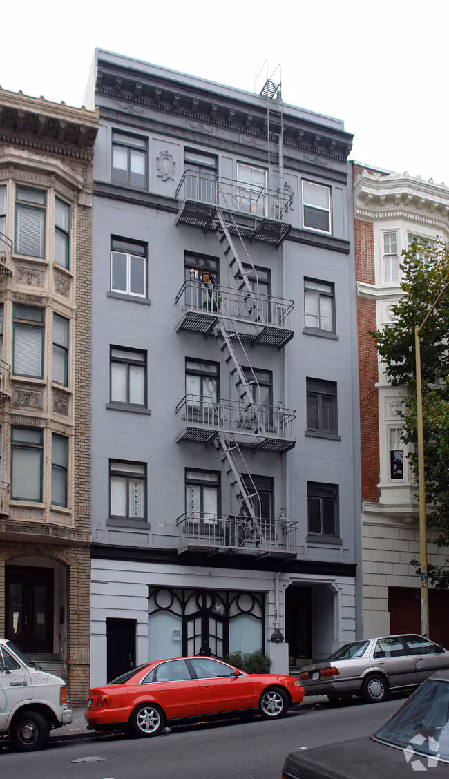 727-729 Leavenworth Street Apartments*