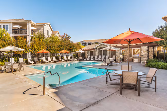 Vineyard Creek Apartments