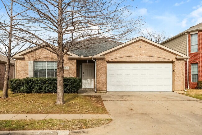 2528 Tar Heel Dr Fort Worth, TX 76123
