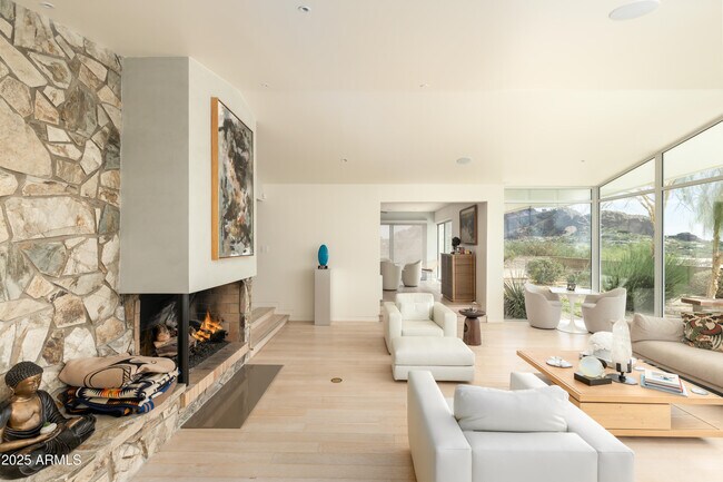 4222 East Mcdonald Drive