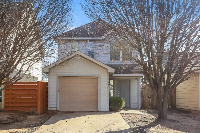 1424 Pine Ln Fort Worth, TX 76140