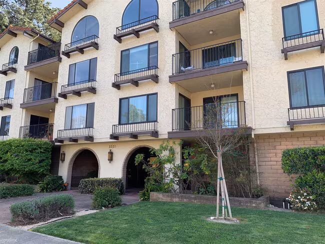 555 Palm Ave Millbrae, CA 94030