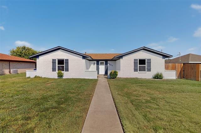1407 El Camino Circle