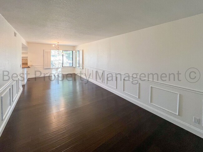 43065 Mayfair Park Ter