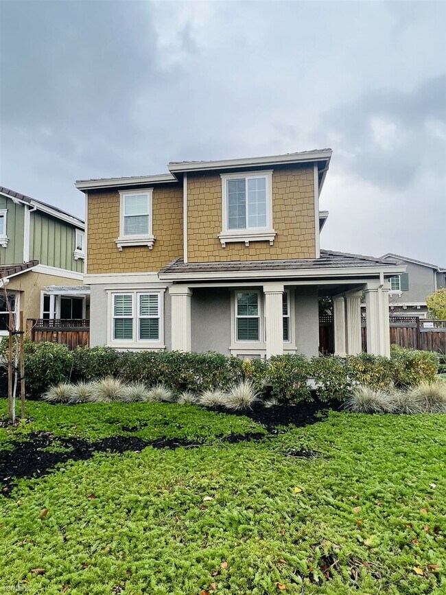 4301 Sunset View Drive