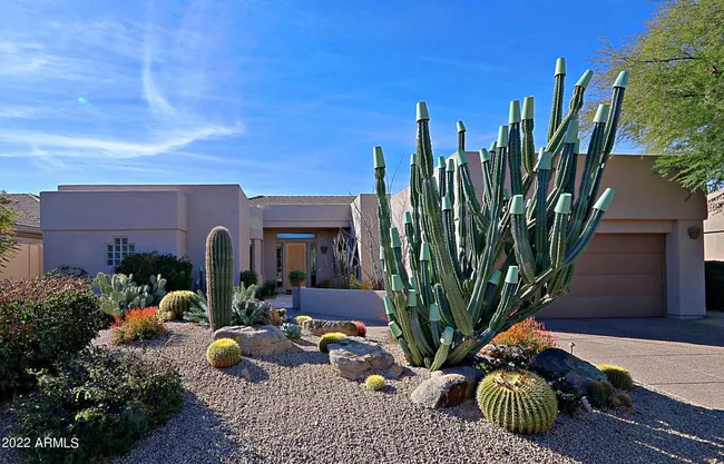 6751 E Amber Sun Dr Scottsdale, AZ 85266