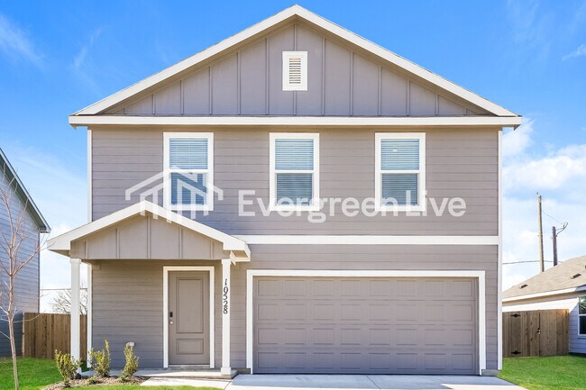 10528 Desert Hawk Cir Fort Worth, TX 76140