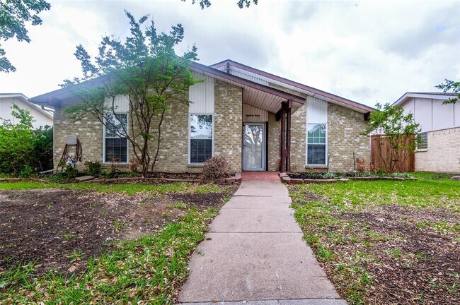 1840 Paxton Drive