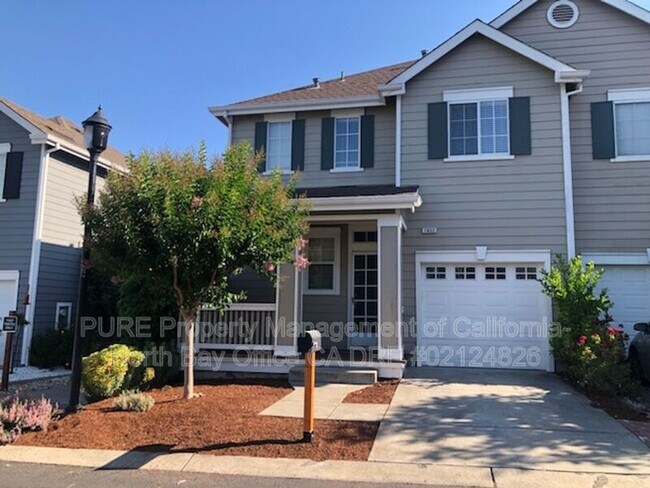 1052 Addison Cir Petaluma, CA 94952