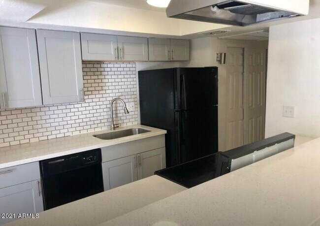 18202 N Cave Creek Rd Phoenix, AZ 85032