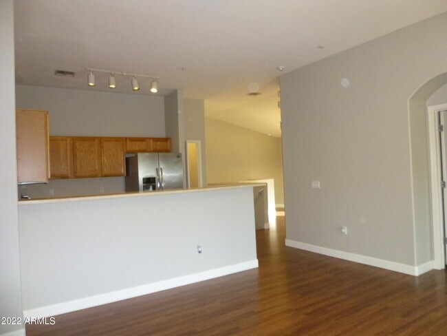 2727 N Price Road