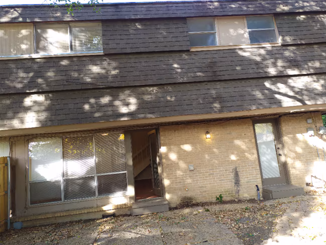 7618 Village Trail Dr Dallas, TX 75254