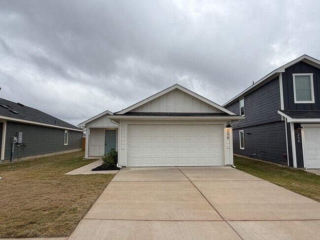 258 Bull Lake Cir Niederwald, TX 78640