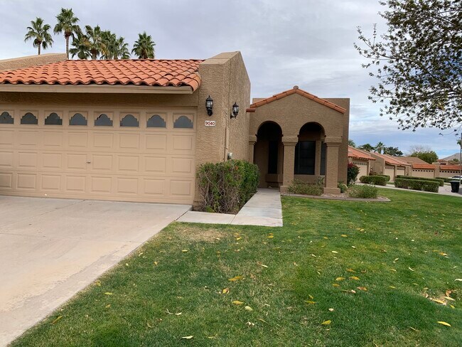 9040 E Winchcomb Dr Scottsdale, AZ 85260