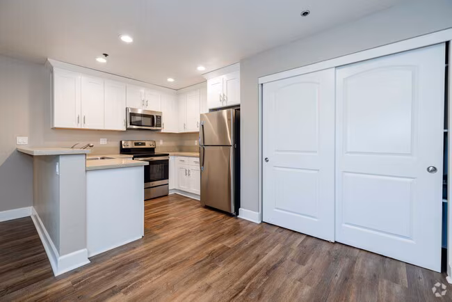 Summerhill Terrace Apartments