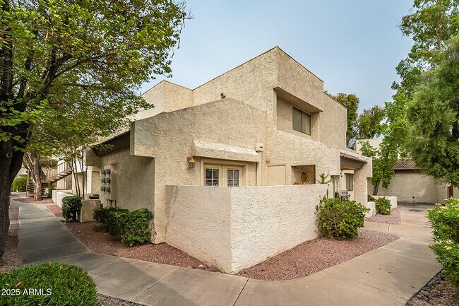 11026 N 28th Dr Phoenix, AZ 85029