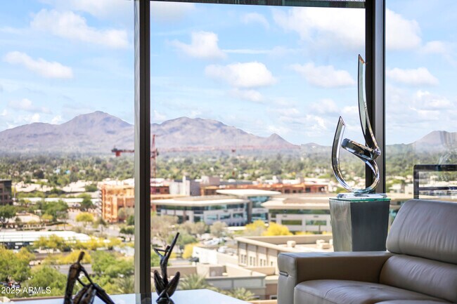 7180 E Kierland Blvd Scottsdale, AZ 85254