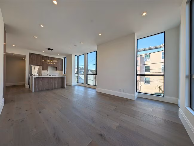 2707 23rd St San Francisco, CA 94110