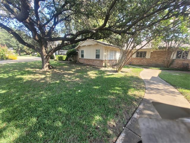 7708 Village Trail Drive