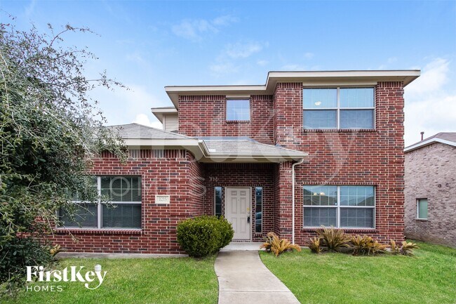 1215 Jewel Lane