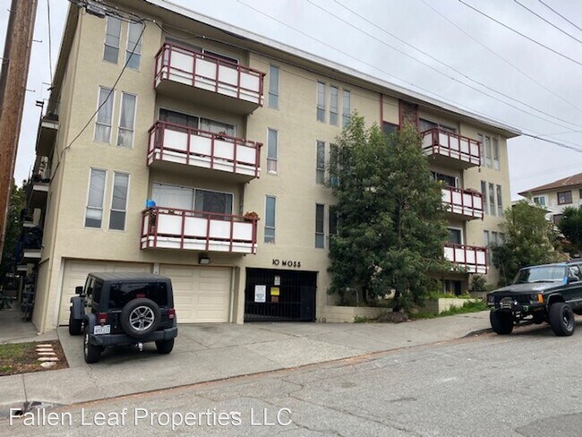 10 Moss Ave Oakland, CA 94610
