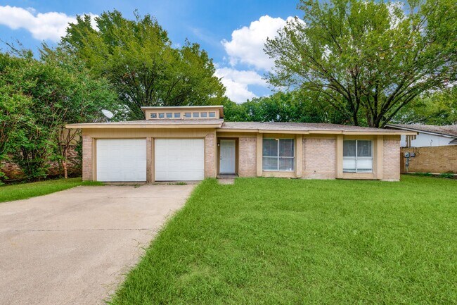 2513 Richmond Dr Arlington, TX 76014