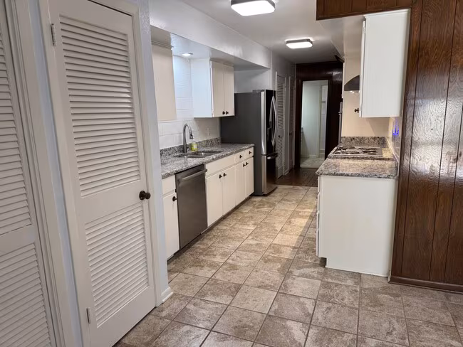 7909 Habersham Lane