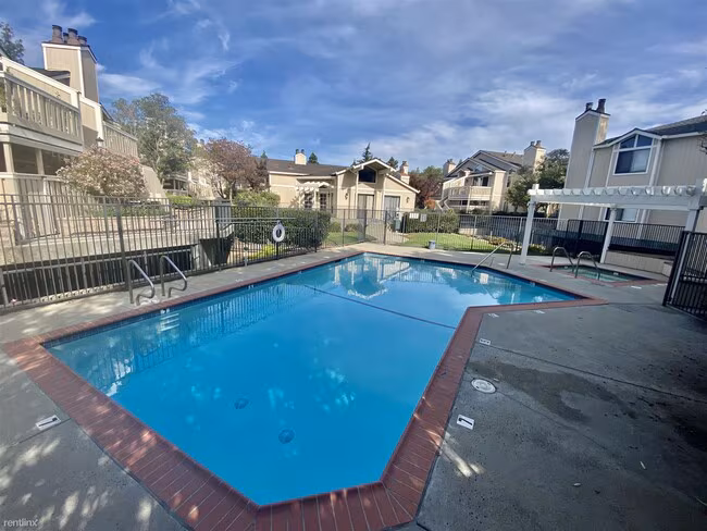2863 S Bascom Ave Campbell, CA 95008