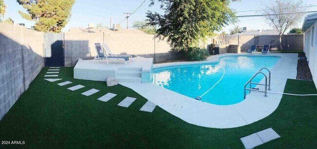 423 N 73rd Pl Scottsdale, AZ 85257