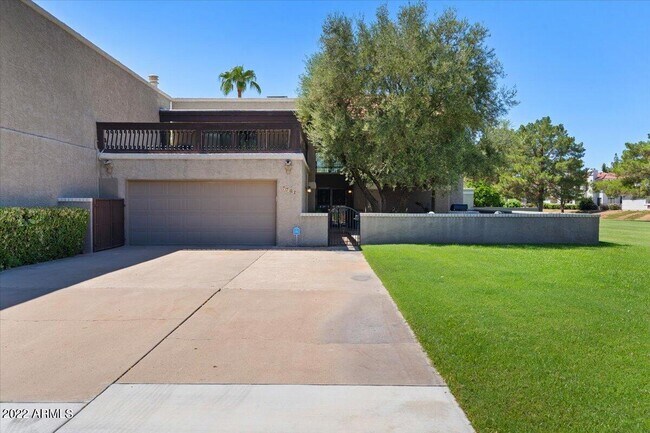 7702 E Pleasant Run Scottsdale, AZ 85258