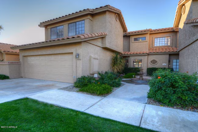 7893 E Joshua Tree Ln Scottsdale, AZ 85250