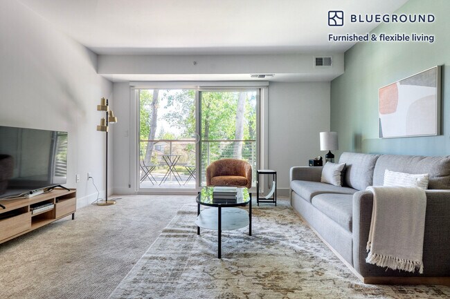 350 Sharon Park Dr Menlo Park, CA 94025