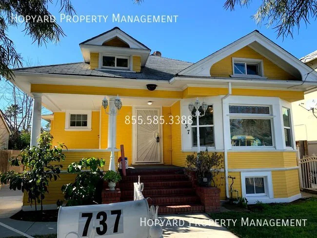 737 S 11th St San Jose, CA 95112