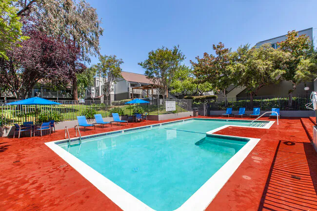 Apartments on Santa Clara Street · Hayward