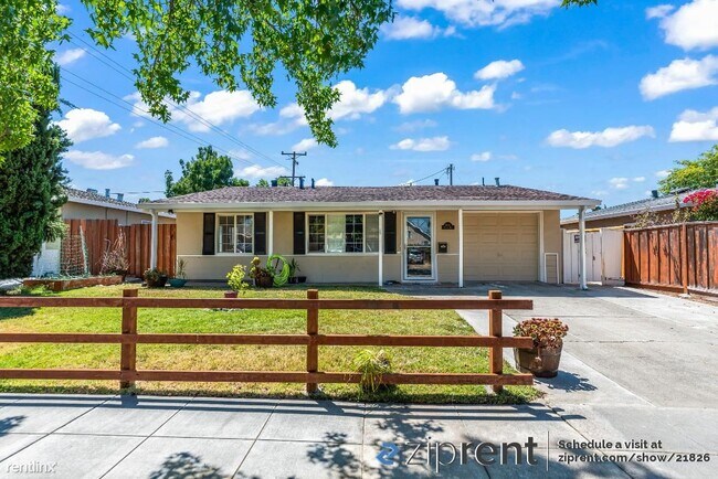 3083 Irlanda Way