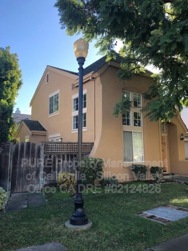 374 Pismo Terrace