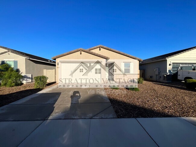 2942 Kim Dr San Tan Valley, AZ 85140
