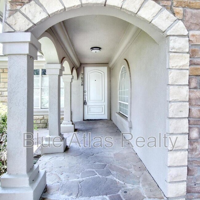 7838 Maxwell Ave Dallas, TX 75217