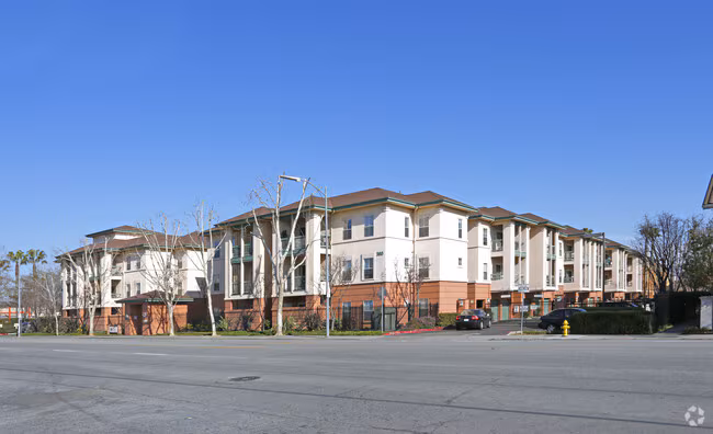 Parkview Family Apartments